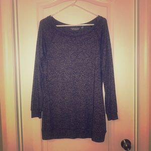 Athleta Gray Long Sleeve Top